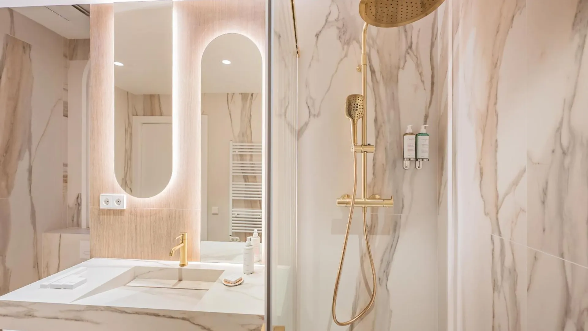 Diagonal Suites By Sweett Barselona Daire